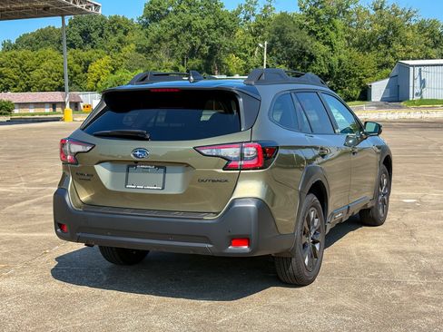 Used 2025 Subaru Outback Onyx Edition w/ Popular Package #2 AWD/4WD image 11
