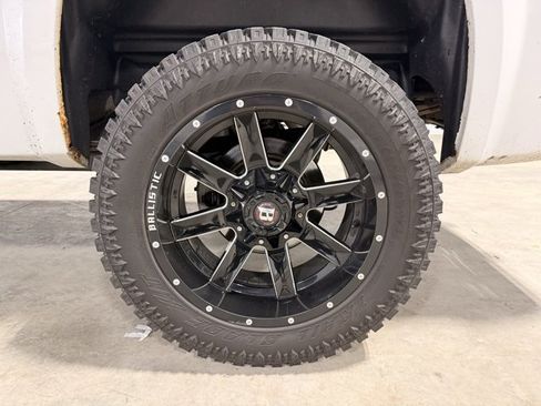 Used 2010 GMC Sierra 1500 Denali image 40