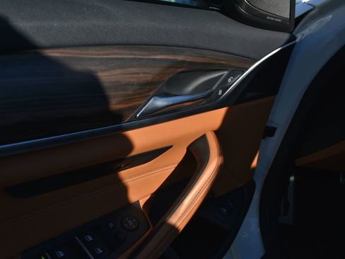 Used 2023 BMW 540i w/ M Sport Package image 13