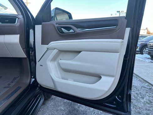 Used 2023 GMC Yukon Denali image 29