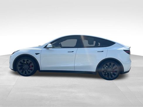 Used 2023 Tesla Model Y Performance image 8