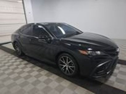 Used 2024 Toyota Camry SE w/ Convenience Package