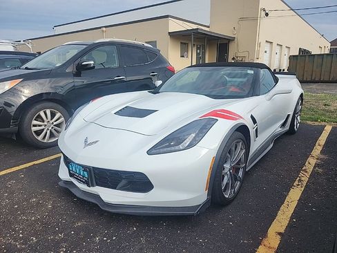 Used 2019 Chevrolet Corvette Grand Sport RWD image 1