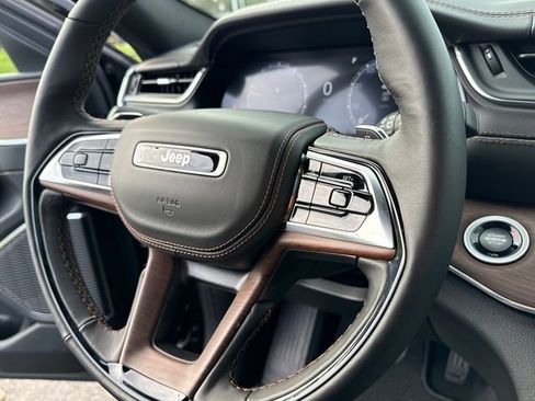 New 2025 Jeep Grand Cherokee L Summit w/ Obsidian Package AWD/4WD image 24