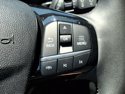 Used 2023 Ford Escape Active w/ Tech Pack #1 AWD/4WD image 17