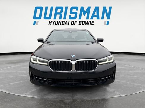 Used 2022 BMW 530i xDrive w/ Premium Package image 8