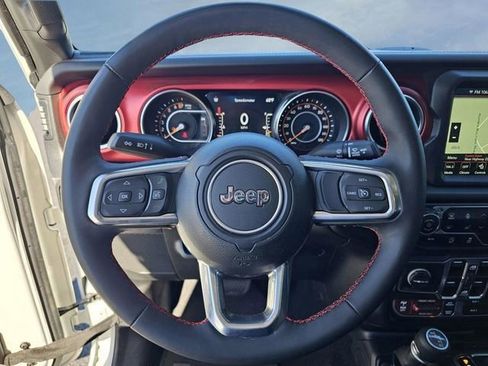 Used 2023 Jeep Gladiator Rubicon w/ Cold Weather Group AWD/4WD image 21