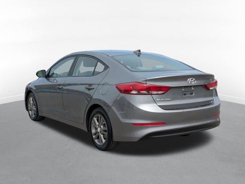 Used 2018 Hyundai Elantra Value Edition FWD image 4