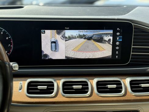 Used 2021 Mercedes-Benz GLE 350 image 29