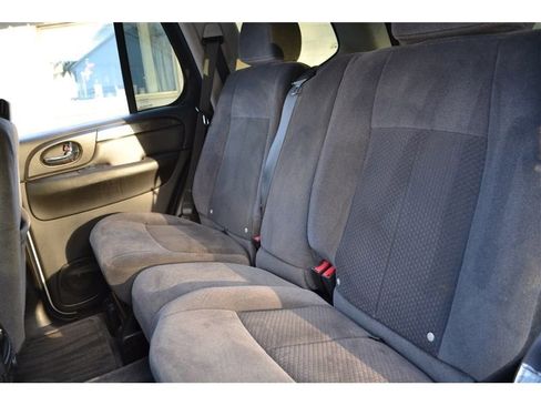 Used 2007 GMC Envoy SLE image 24