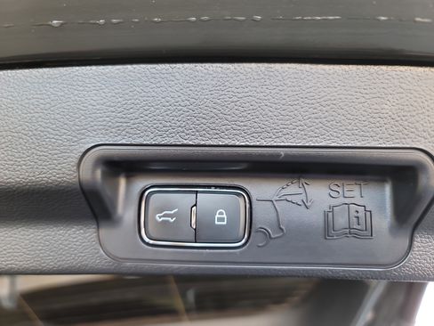 Used 2023 Ford Explorer XLT w/ Equipment Group 202A image 22