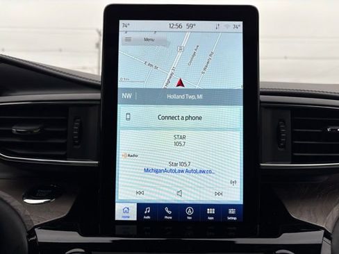 Used 2023 Ford Explorer Platinum w/ Technology Package image 23