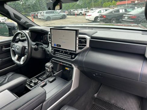 Used 2022 Toyota Tundra Platinum w/ Advanced Package AWD/4WD image 26