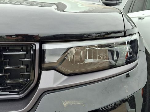 New 2026 Jeep Grand Cherokee L Limited AWD/4WD image 4