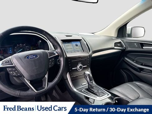 Used 2018 Ford Edge Titanium AWD/4WD image 30