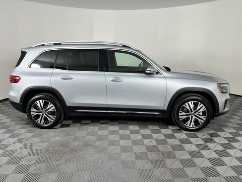New 2025 Mercedes-Benz GLB 250 image 14