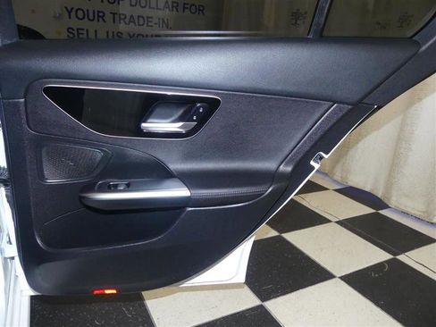 Used 2022 Mercedes-Benz C 300 Sedan image 33