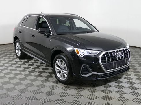 Used 2023 Audi Q3 2.0T Premium AWD/4WD image 1