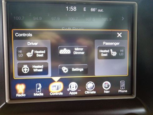 Used 2015 Jeep Grand Cherokee Altitude AWD/4WD image 24