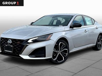 New 2025 Nissan Altima 2.5 SR