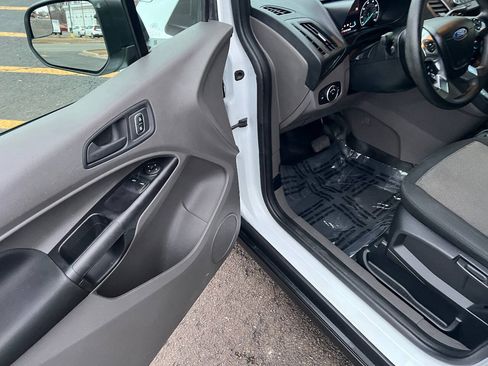 Used 2020 Ford Transit Connect XL FWD image 18