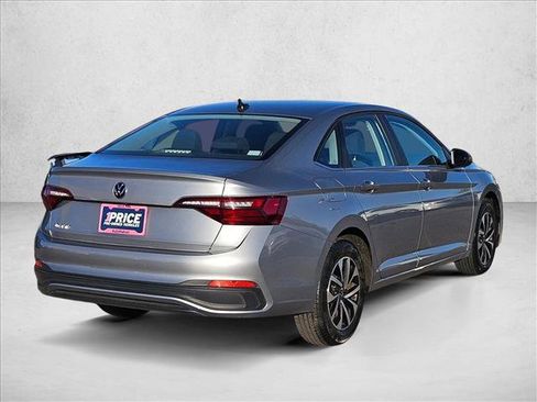 Used 2024 Volkswagen Jetta S image 5