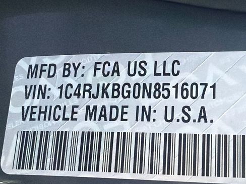 Used 2022 Jeep Grand Cherokee L Limited image 34