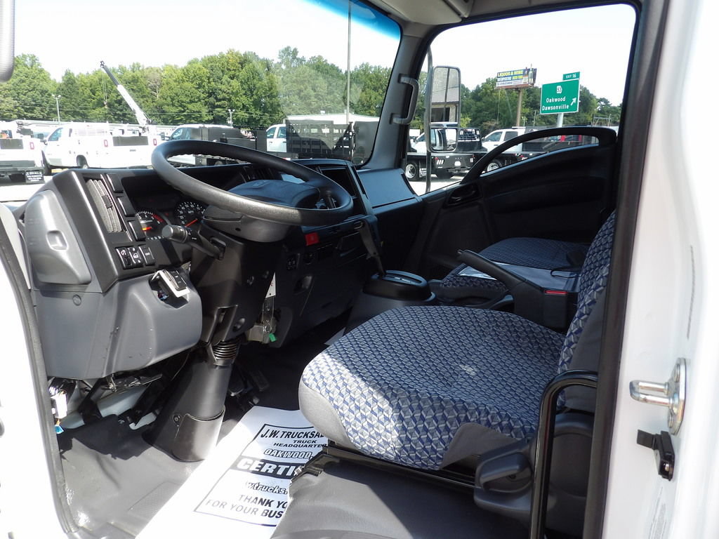 Used 2024 Chevrolet Low Cab Forward RWD image 28