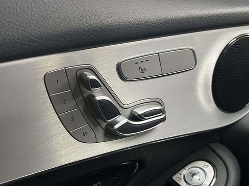 Used 2021 Mercedes-Benz GLC 300 4MATIC image 36