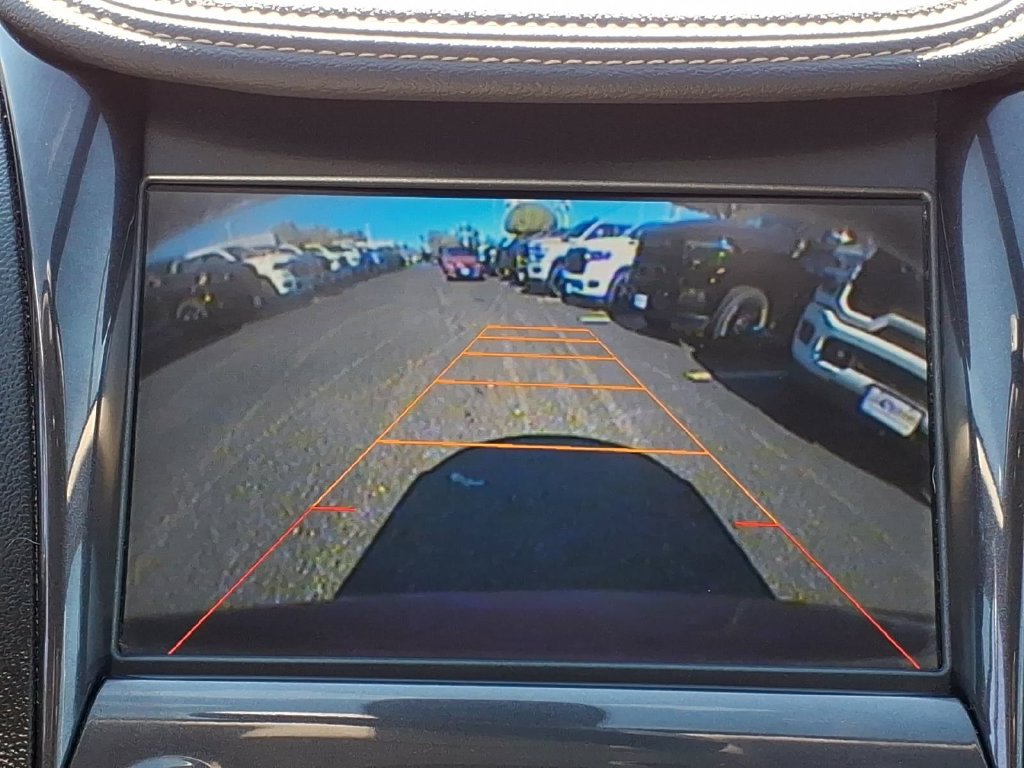 Used 2015 Chevrolet Impala LT w/ Convenience Package FWD image 11