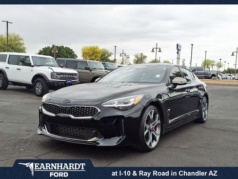 Used 2019 Kia Stinger GT2 image 1