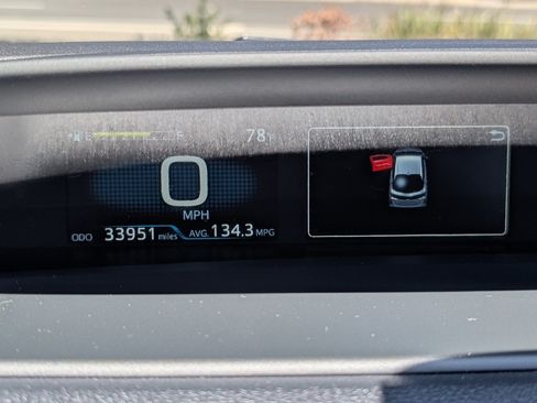 Used 2021 Toyota Prius Prime XLE FWD image 18