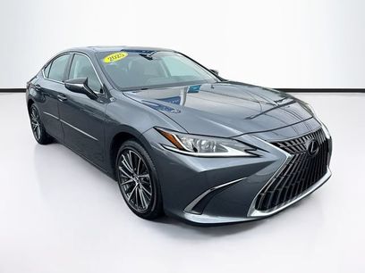 Used 2025 Lexus ES 350 w/ Premium Package