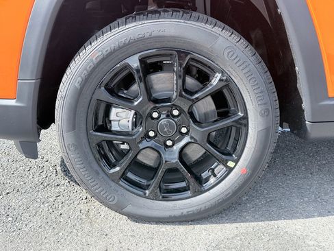 New 2026 Jeep Compass Latitude image 33