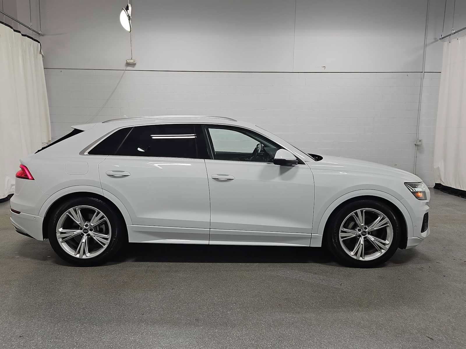 Used 2023 Audi Q8 Prestige AWD/4WD image 10