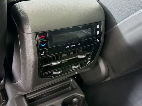 Used 2023 Jeep Grand Cherokee L Limited w/ Luxury Tech Group II AWD/4WD image 27