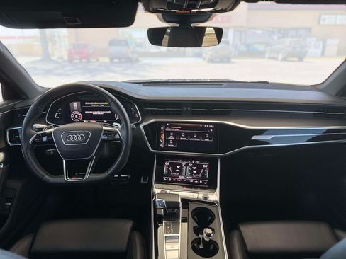 Used 2022 Audi RS 6 AWD/4WD image 12