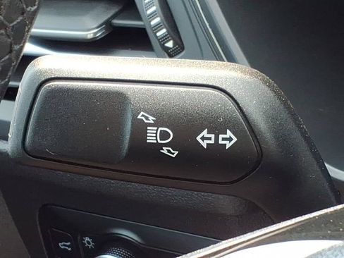Used 2025 Ford Escape SE FWD image 23
