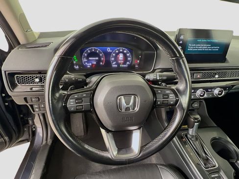 Used 2022 Honda Civic Touring image 11