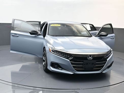 Used 2022 Honda Accord Sport image 29