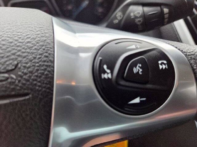 Used 2014 Ford Focus SE FWD image 27