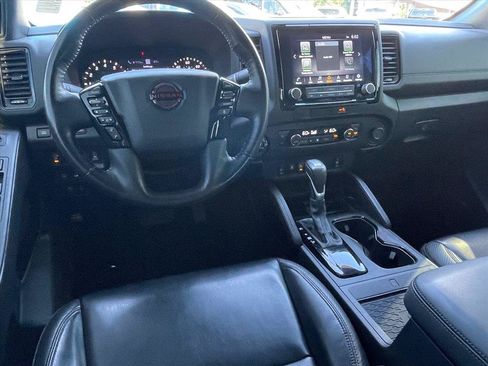 Used 2022 Nissan Frontier PRO-4X w/ Pro-4X Premium Package AWD/4WD image 9