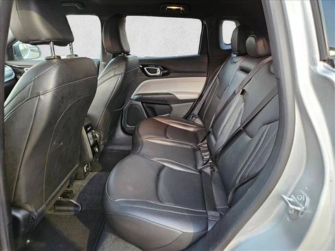 Used 2025 Jeep Compass Limited AWD/4WD image 16