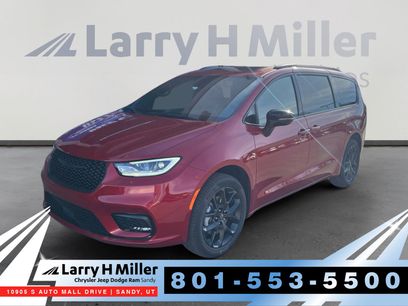 New 2026 Chrysler Pacifica Limited