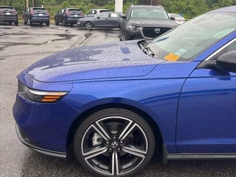 Used 2024 Honda Accord Sport image 8