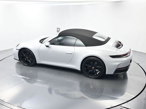 Certified 2025 Porsche 911 Carrera RWD image 35