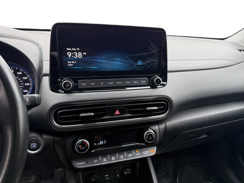 Used 2023 Hyundai Kona SEL w/ Convenience Package image 12