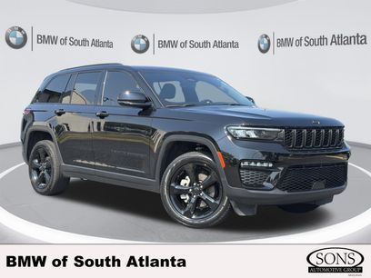 Used 2025 Jeep Grand Cherokee Limited w/ Black Appearance Package