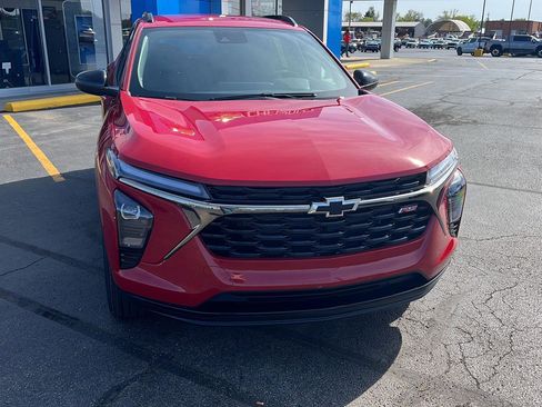 New 2026 Chevrolet Trax RS image 8