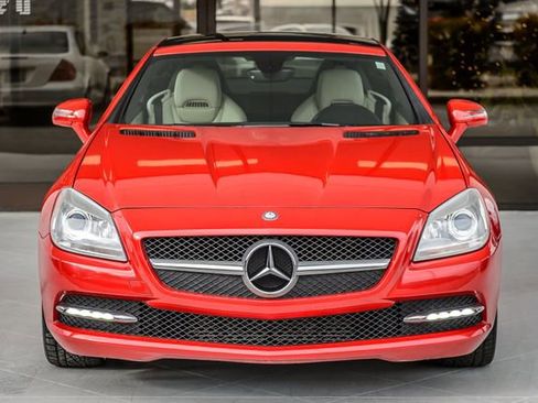 Used 2015 Mercedes-Benz SLK 250 image 6